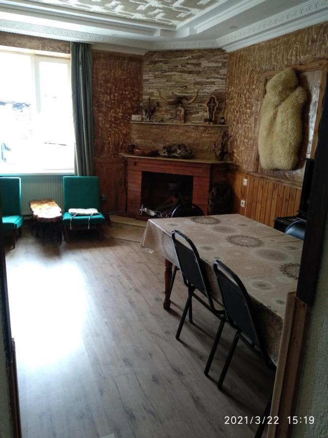Qusha Guesthouse Meeting In The Mountains And Views Kazbegi Eksteriør billede