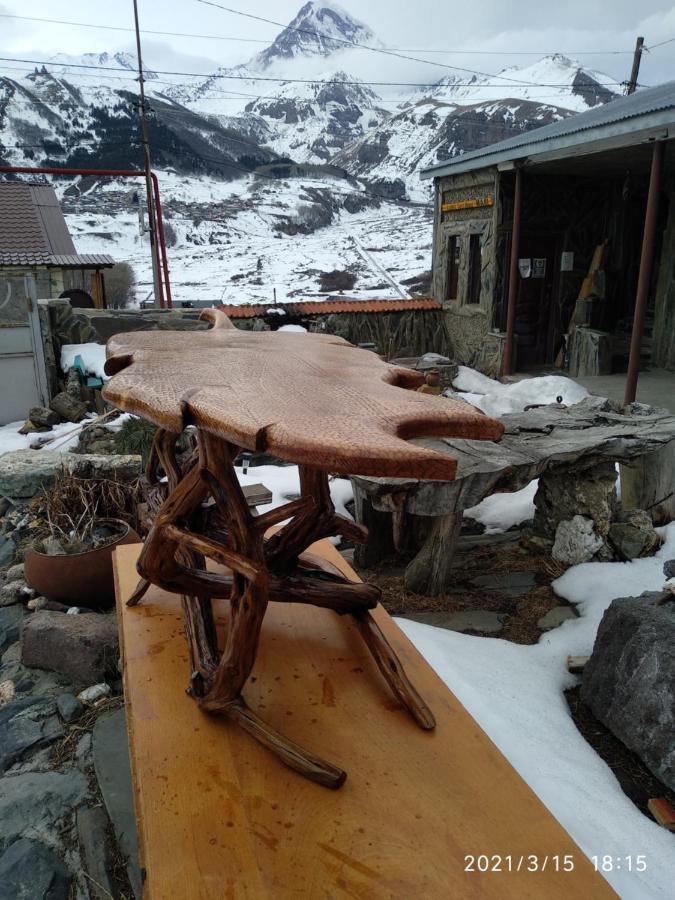 Qusha Guesthouse Meeting In The Mountains And Views Kazbegi Eksteriør billede